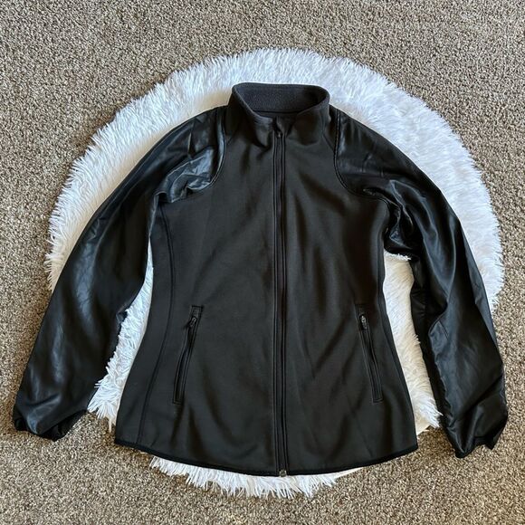 Nike Therma Fit Jacket Black Faux Leather Sleeves Zip Front Womens Size Medium - Picture 1 of 7